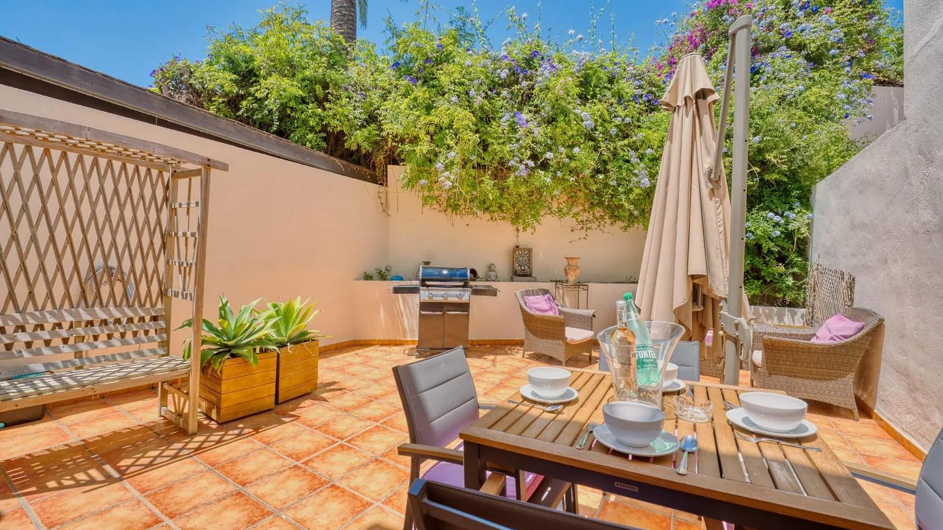 1107 Marbella Beach Front House Spain