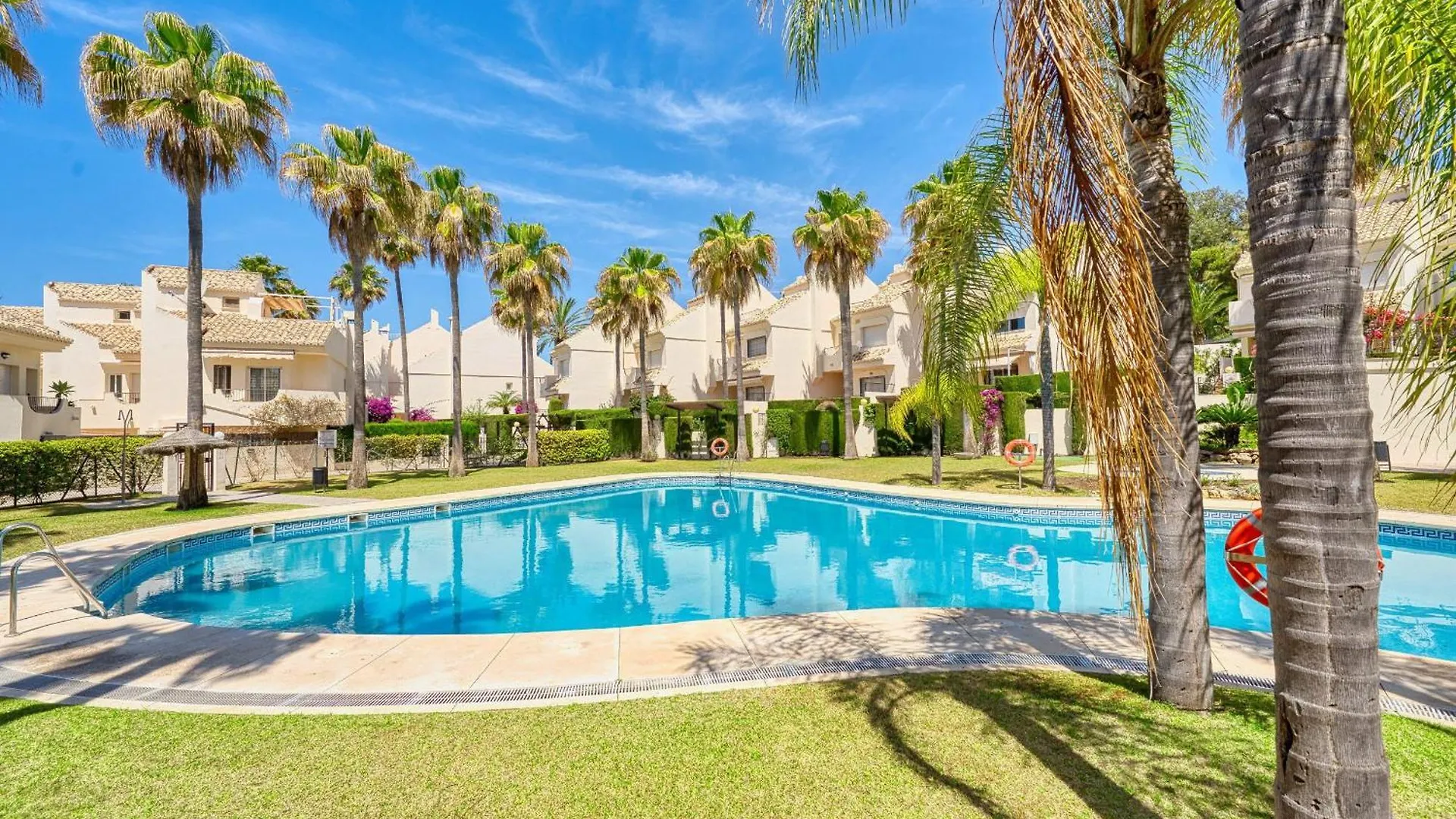 Holiday home 1107 Marbella Beach Front House