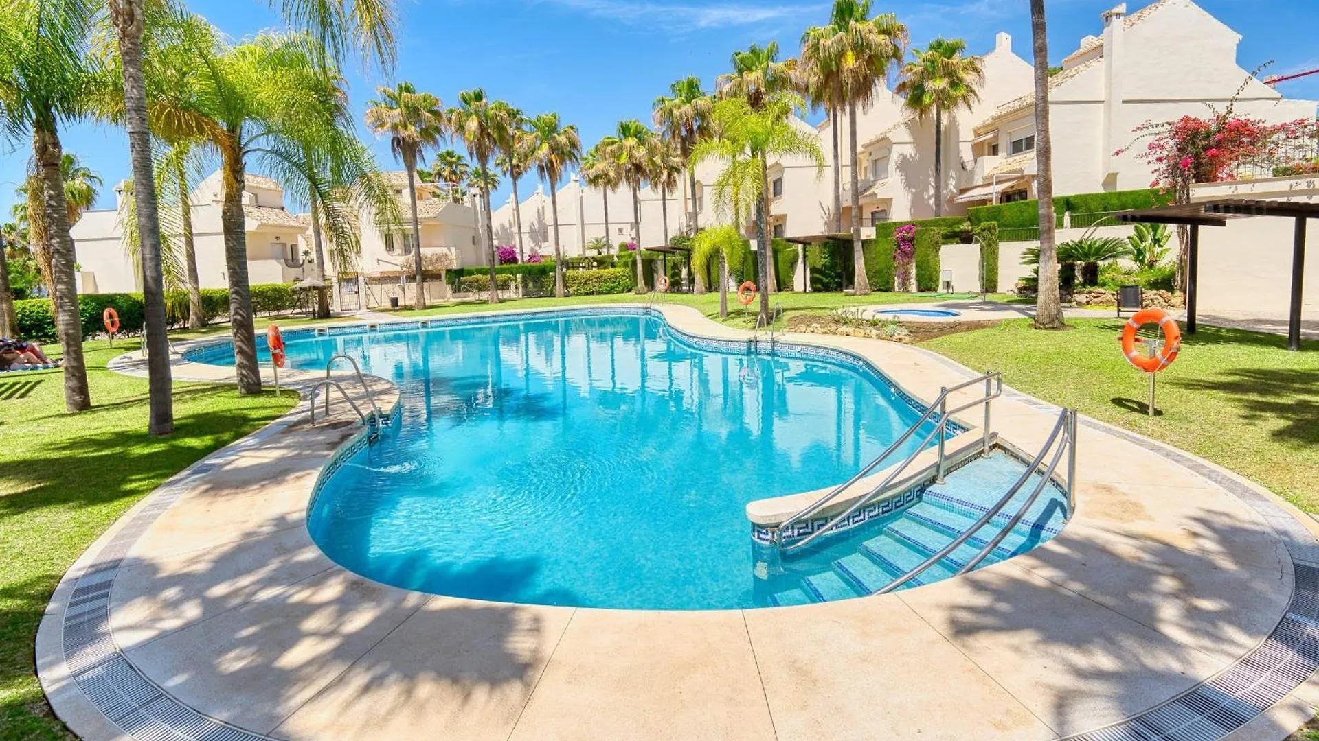 1107 Marbella Beach Front House Holiday home